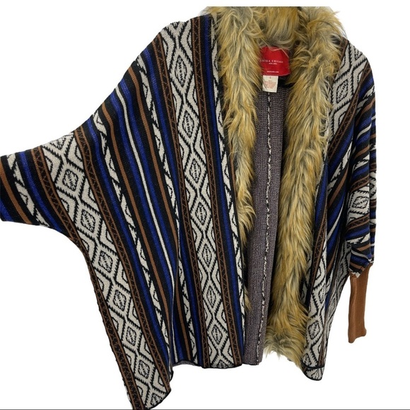 Akira Chicago Open Front Faux Fur Trim Cardigan - Picture 5 of 9